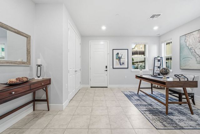 672 672 Amalfi Loop, Milpitas, CA 95035