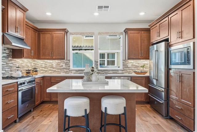 672 672 Amalfi Loop, Milpitas, CA 95035