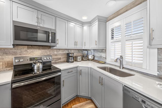 4024 Beachside One Dr 4024, Miramar Beach, FL 32550