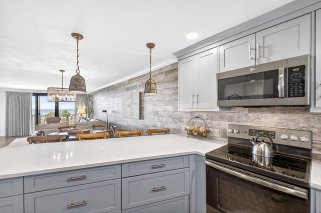 4024 Beachside One Dr 4024, Miramar Beach, FL 32550