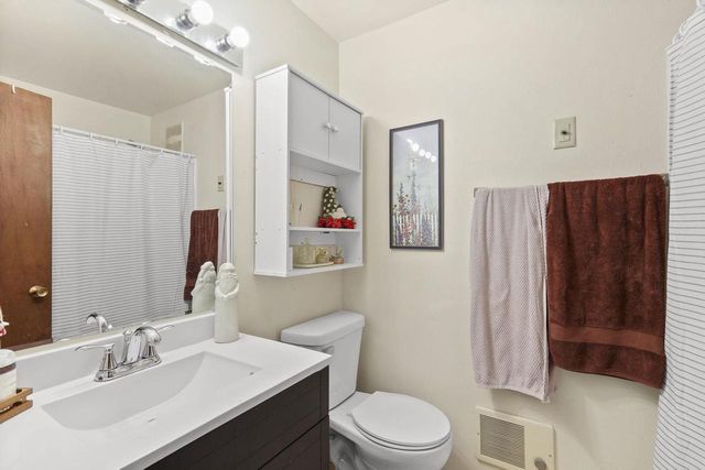 1515-1517 W State Street, Janesville, WI 53546