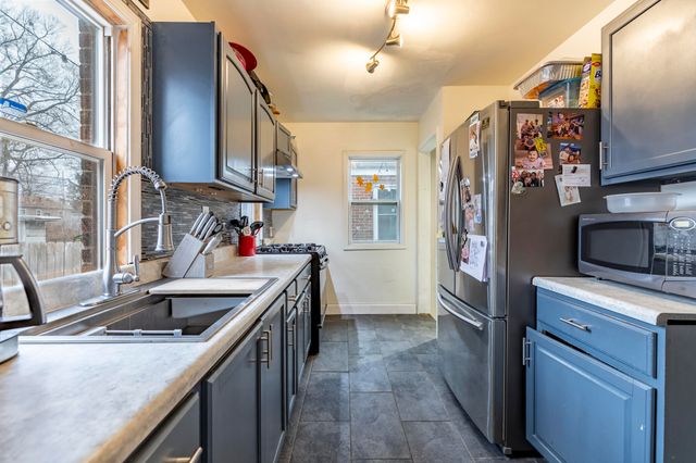 745 Porter Street, Gary, IN 46406