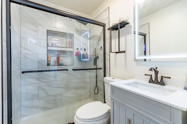 745 Porter Street, Gary, IN 46406