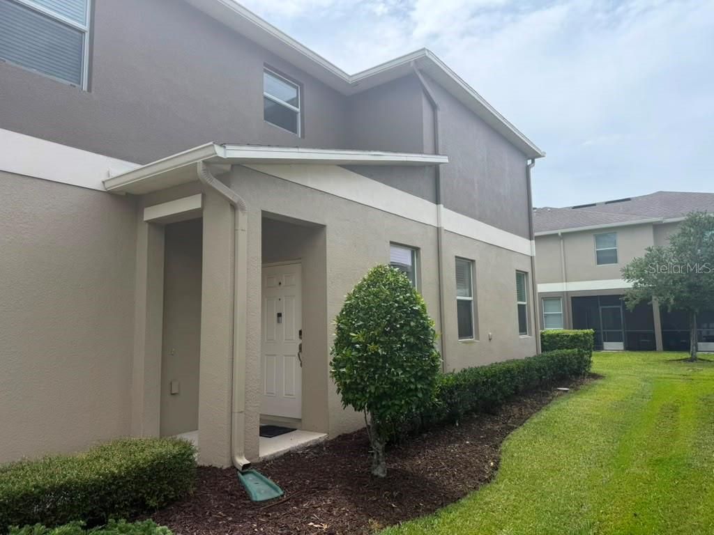 Image 2 of property listing at 15222 HARRINGTON COVE DRIVE, Orlando, FL 32824