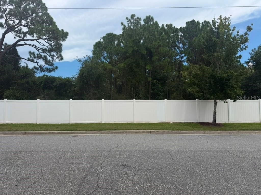 Image 14 of property listing at 15222 HARRINGTON COVE DRIVE, Orlando, FL 32824