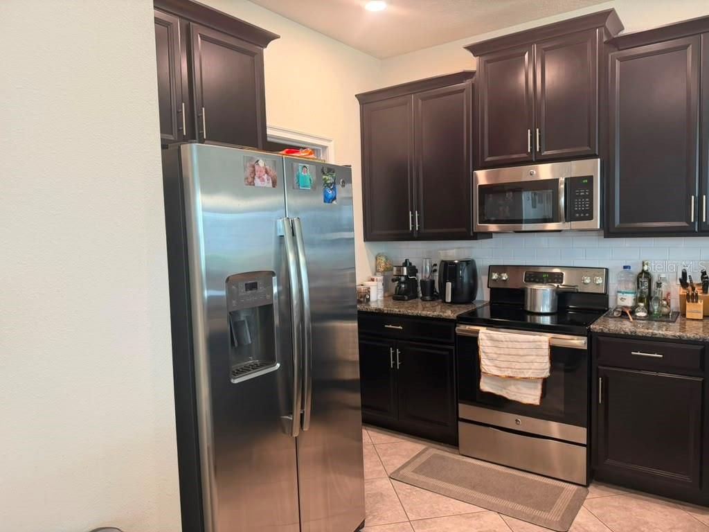 Image 6 of property listing at 15222 HARRINGTON COVE DRIVE, Orlando, FL 32824