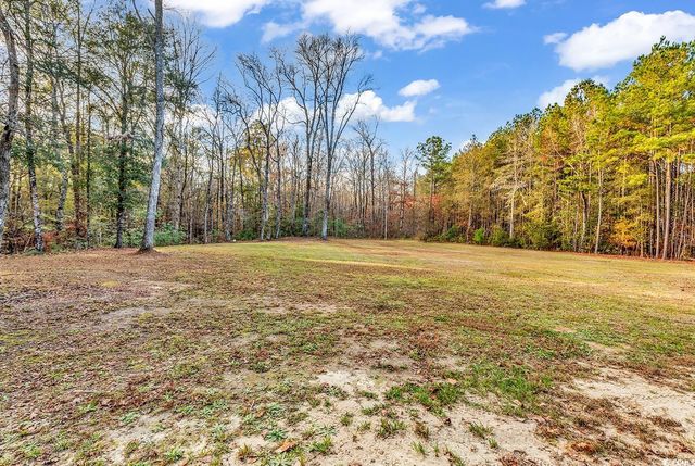 32 Old Pl, Kingstree, SC 29556