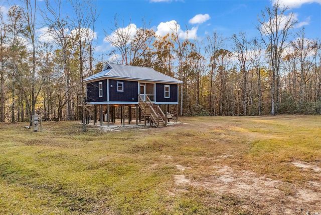 32 Old Pl, Kingstree, SC 29556