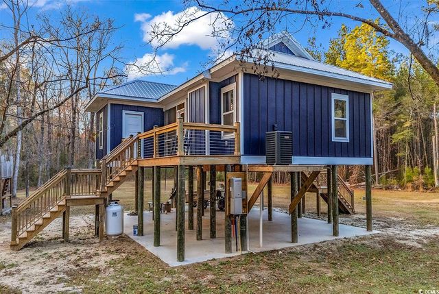 32 Old Pl, Kingstree, SC 29556