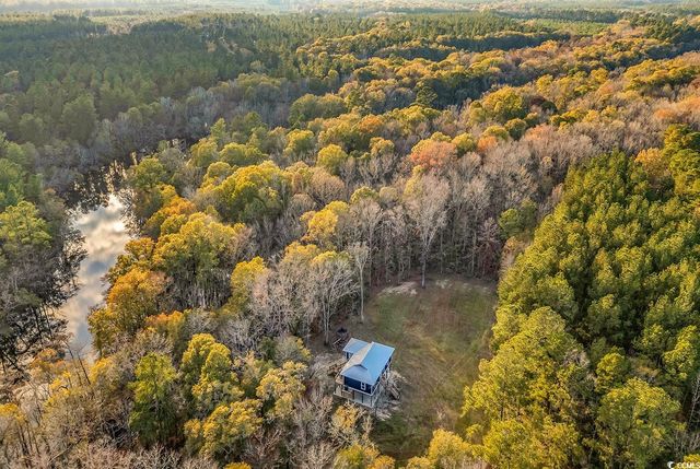 32 Old Pl, Kingstree, SC 29556