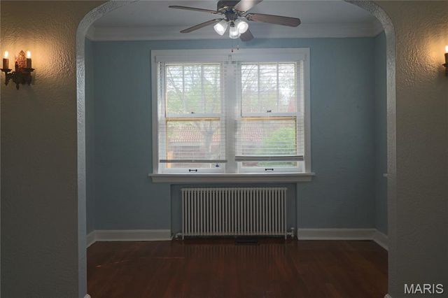 7326 Country Club Drive, St Louis, MO 63121