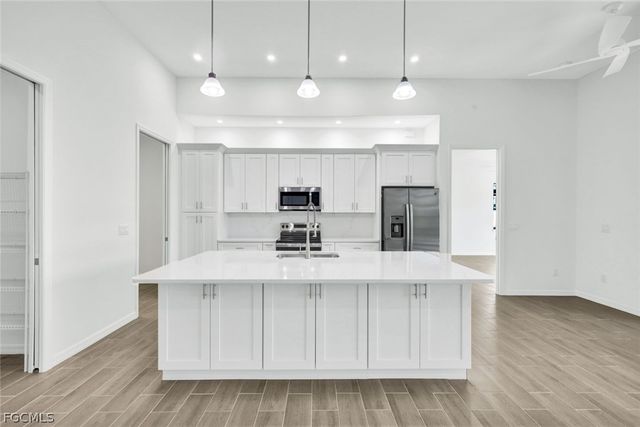 5011 Pelican BLVD, Cape Coral, FL 33914