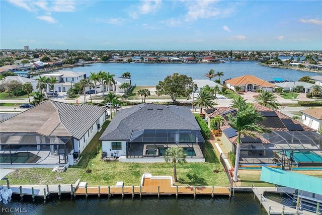 5011 Pelican BLVD, Cape Coral, FL 33914