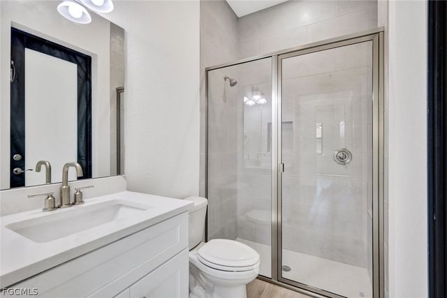 5011 Pelican BLVD, Cape Coral, FL 33914