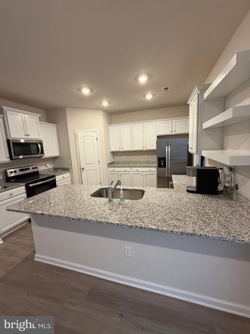 17305 GEORGE RUFFIN RD, Bowling Green, VA 22427