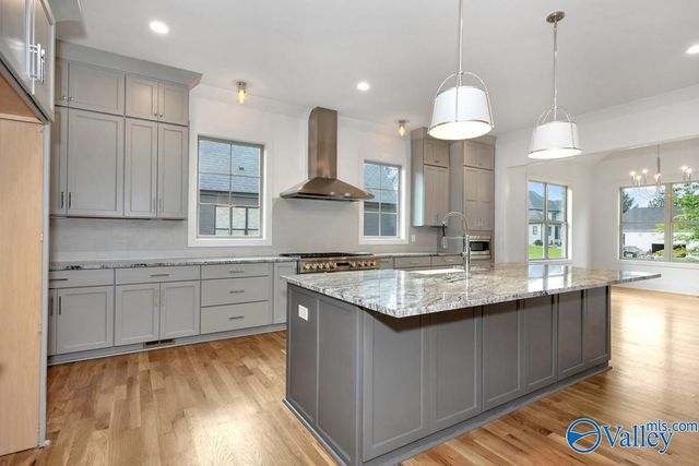 106 Bishop Bend Drive, Huntsville, AL 35806
