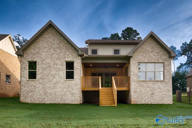 106 Bishop Bend Drive, Huntsville, AL 35806