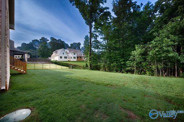 106 Bishop Bend Drive, Huntsville, AL 35806