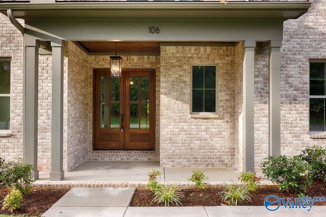 106 Bishop Bend Drive, Huntsville, AL 35806