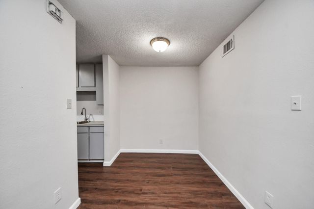 10051 Westpark Drive 272, Houston, TX 77042
