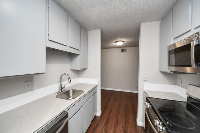 10051 Westpark Drive 272, Houston, TX 77042