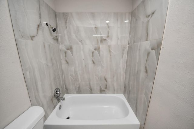 10051 Westpark Drive 272, Houston, TX 77042