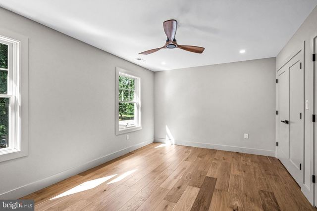 319 E CENTRAL AVE, Moorestown, NJ 08057