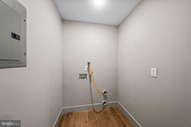 319 E CENTRAL AVE, Moorestown, NJ 08057