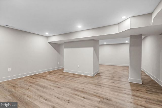 319 E CENTRAL AVE, Moorestown, NJ 08057