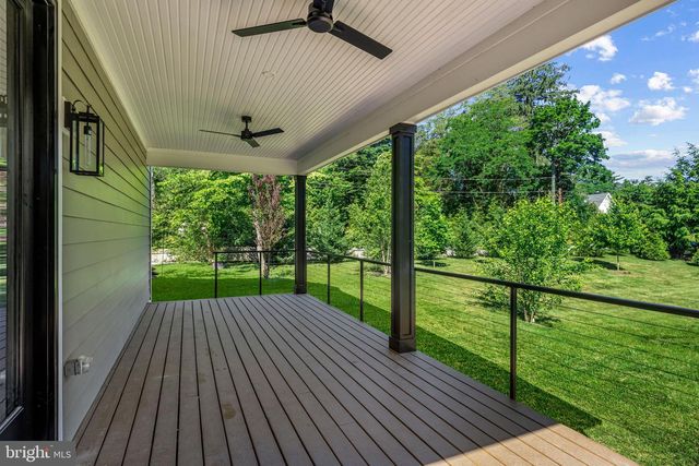 319 E CENTRAL AVE, Moorestown, NJ 08057