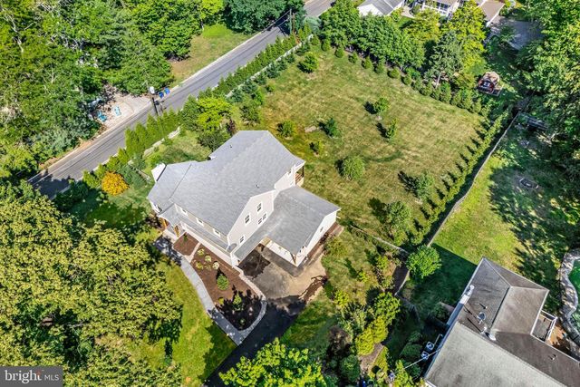 319 E CENTRAL AVE, Moorestown, NJ 08057