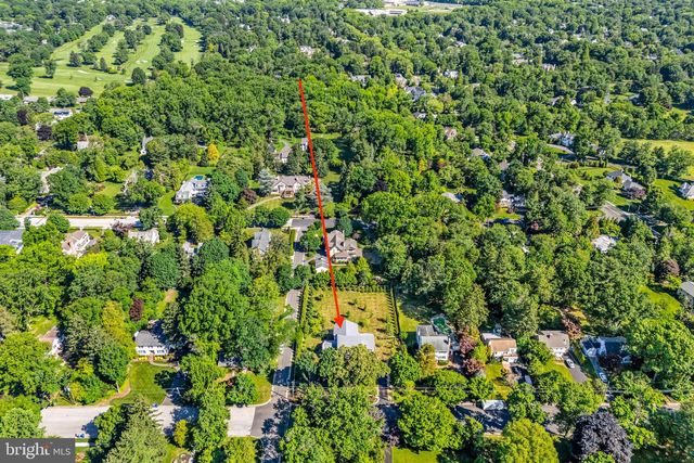 319 E CENTRAL AVE, Moorestown, NJ 08057