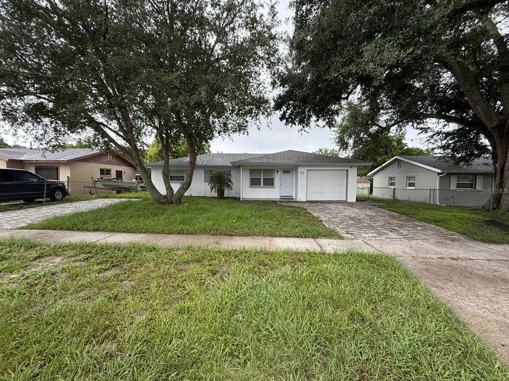 10 E CELESTE STREET, Apopka, FL 32703