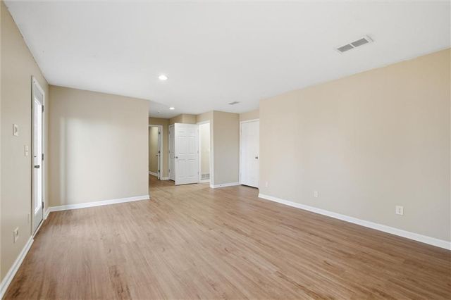 12212 Merion Drive, Kansas City, KS 66109