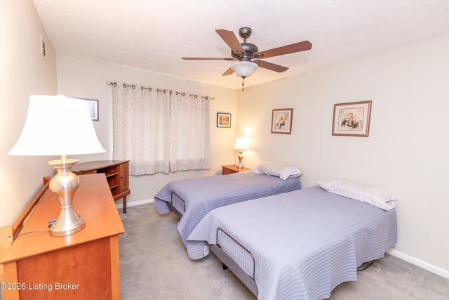 3030 Breckenridge Ln 433, Louisville, KY 40220