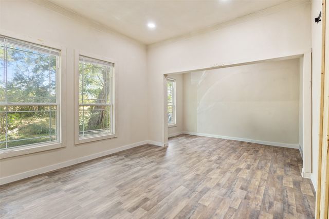 314 N Harding Street, Fort Worth, TX 76102