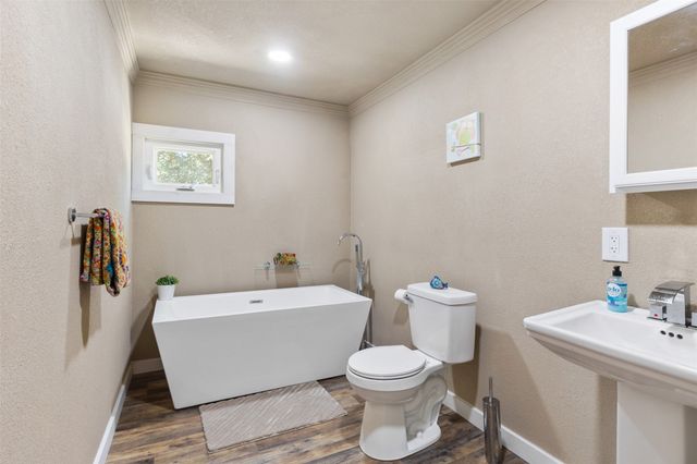 314 N Harding Street, Fort Worth, TX 76102