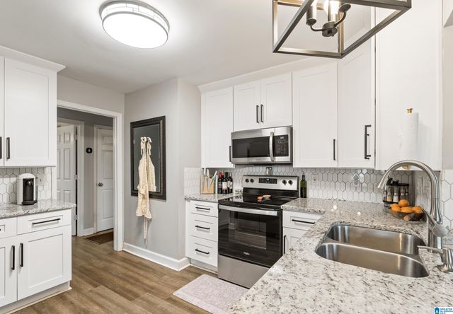 152 WOODSIDE DRIVE, Irondale, AL 35210