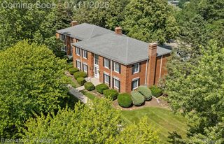 775 E Fox Hills Drive, Bloomfield Hills, MI 48304