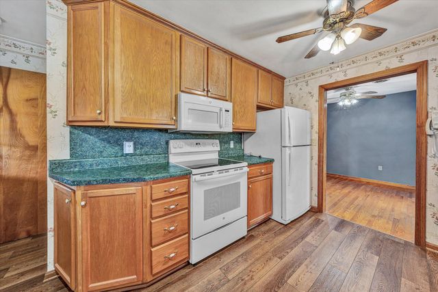 3903 Harvest LN NW, Roanoke, VA 24017