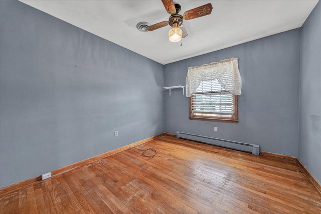 3903 Harvest LN NW, Roanoke, VA 24017