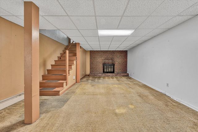 3903 Harvest LN NW, Roanoke, VA 24017