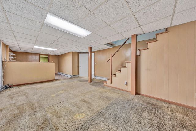 3903 Harvest LN NW, Roanoke, VA 24017