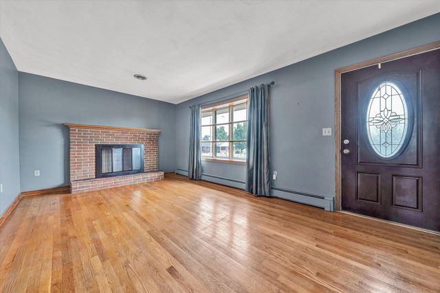 3903 Harvest LN NW, Roanoke, VA 24017