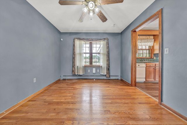 3903 Harvest LN NW, Roanoke, VA 24017