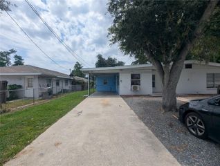 1513 AKRON DRIVE, Leesburg, FL 34748