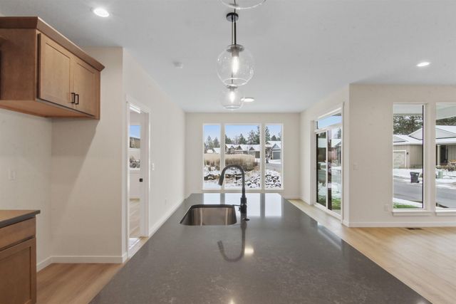 3339 S Morrill Ln, Spokane, WA 99223