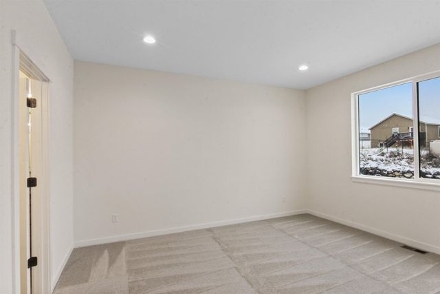 3339 S Morrill Ln, Spokane, WA 99223