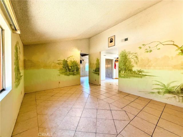 4792 Beaumont, La Mesa, CA 91941