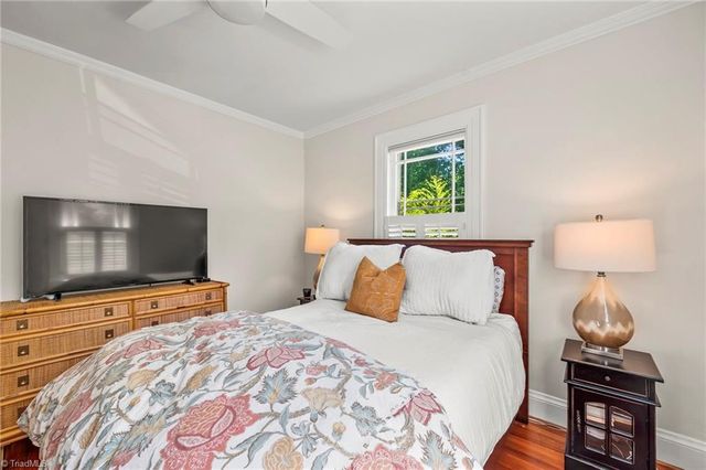 1051 S Hawthorne Road, Winston-salem, NC 27103